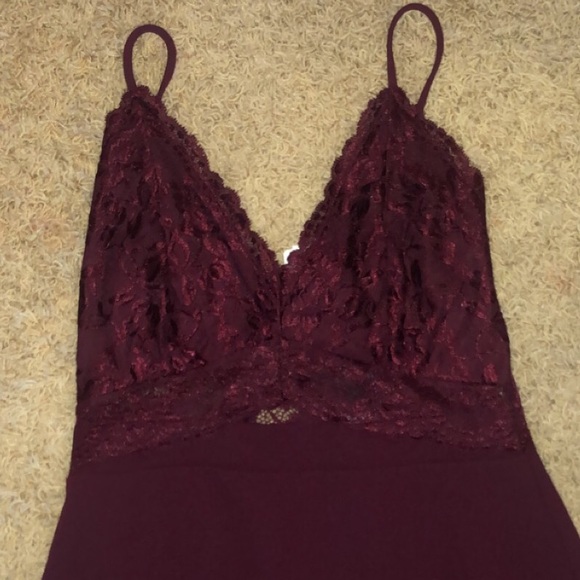 NEW Burgundy lace skater dress ππ½π₯ - Picture 2 of 2